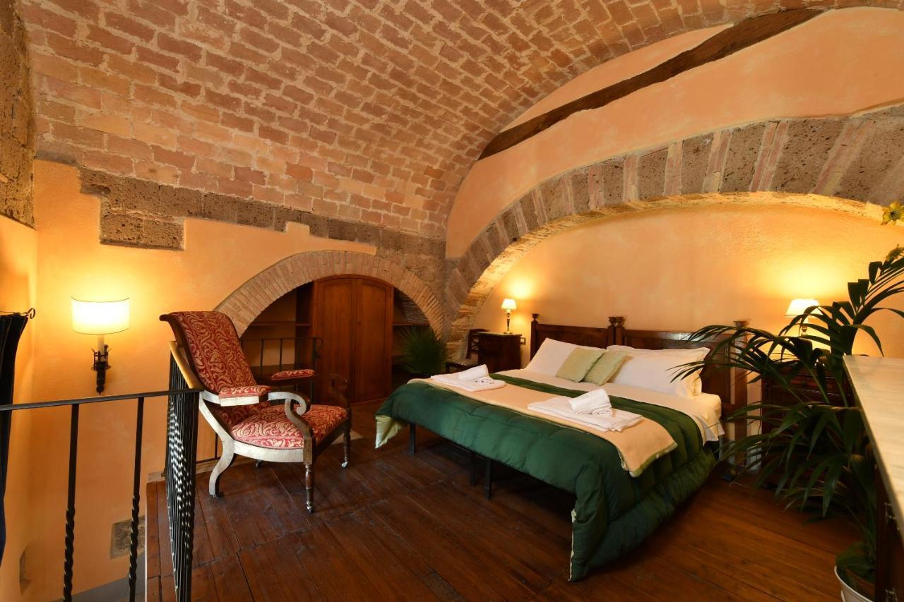 Castello Costaguti Hotel Roccalvecce Exterior foto