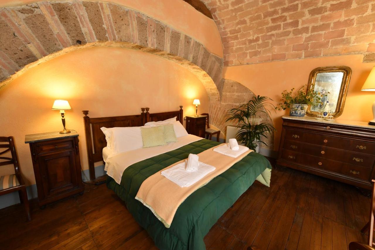 Castello Costaguti Hotel Roccalvecce Exterior foto